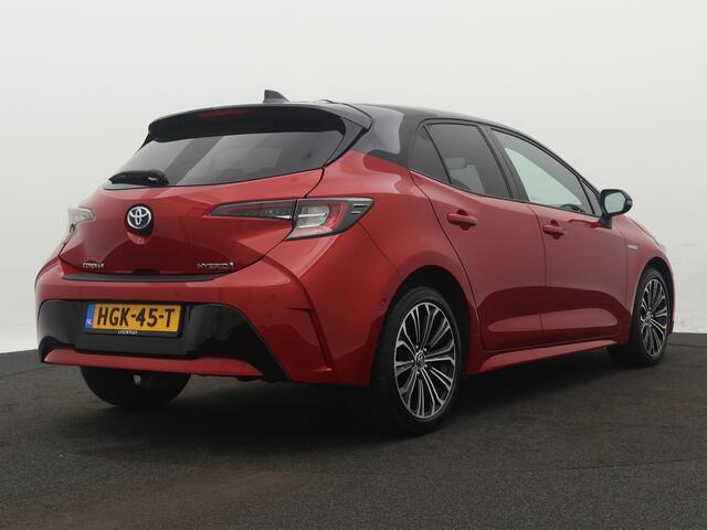 Toyota COROLLA 1.8 Hybrid Dynamic - Bi tone Limited | Navigatie | Stoel- en Stuurverwarming | Parkeersensoren rondom |