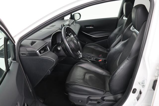 Toyota COROLLA 2.0 Hybrid Premium | Leder | Head-Up | Stoelverwarming | Trekhaak | Adaptive cruise | Matrix LED | Carplay | Keyless | Camera