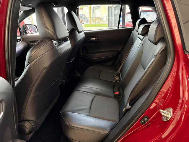Toyota COROLLA Cross Hybrid 200 Style **NIEUWE AUTO/ DIRECT LEVERBAAR**