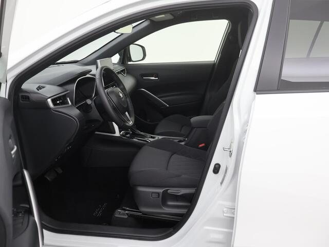 Toyota COROLLA Cross Hybrid 140PK Dynamic AUTOM. NAVI|STOEL/STUURVERW|LED|18INCH|ACC|BLIS|PDC