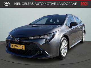 toyota-corolla-touring-sports-hybri