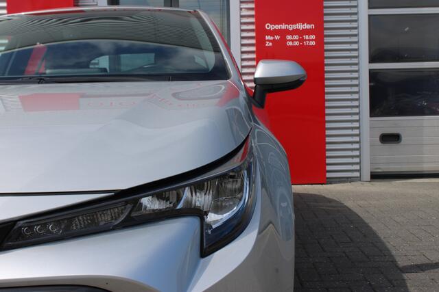 Toyota COROLLA 1.8 Hybrid Dynamic Limited