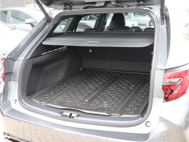 Toyota COROLLA 1.8 Hybrid Dynamic I Keyless I Half-leder I Dodehoekdetectie