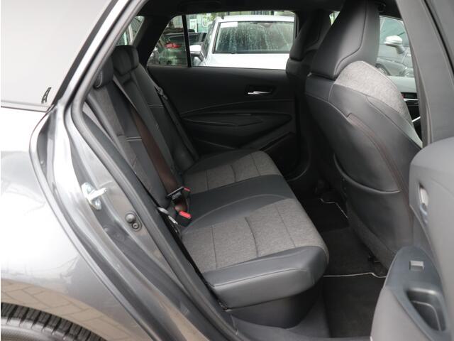 Toyota COROLLA 1.8 Hybrid Dynamic I Keyless I Half-leder I Dodehoekdetectie