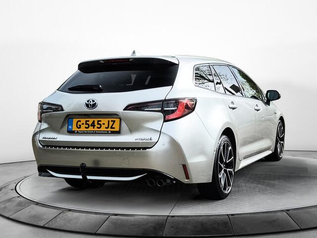 Toyota COROLLA Touring Sports 2.0 Hybrid Executive JBL (153 PK) 1e-Eig. & Dealer-Onderh. BOVAG-Garantie. NL-Auto. Trekhaak, Navigatie, Achteruitrijcamera, 18Inch-LMV, Head-Up, Keyless-Entry, Parkeer-Assistent, Adaptieve-Cruisecontrol, Parkeersensoren-V+A, Privacy