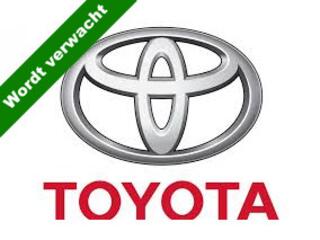 toyota-corolla-touring-sports-1.8-h