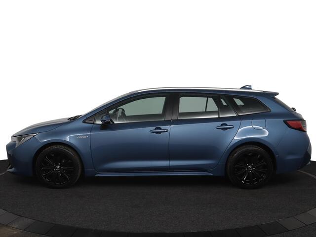 Toyota COROLLA Touring Sports 1.8 Hybrid Business Intro | Parkeer sensoren voor + achter | Navigatie | Stoelverwarming |
