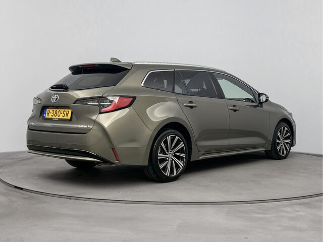 Toyota COROLLA Touring Sports 1.8 Hybrid Dynamic | Navigatie | Achteruitrijcamera | Stoelverwarming | LM velgen |