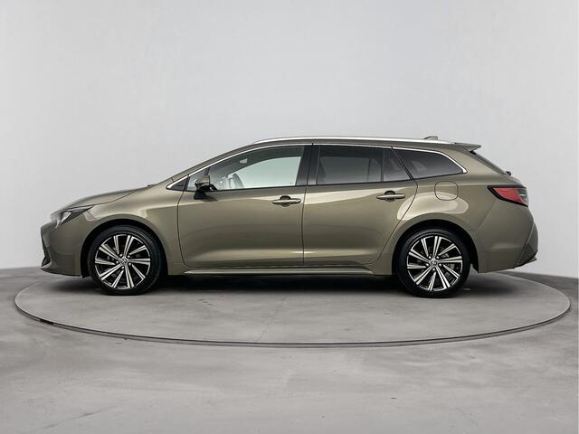 Toyota COROLLA Touring Sports 1.8 Hybrid Dynamic | Navigatie | Achteruitrijcamera | Stoelverwarming | LM velgen |