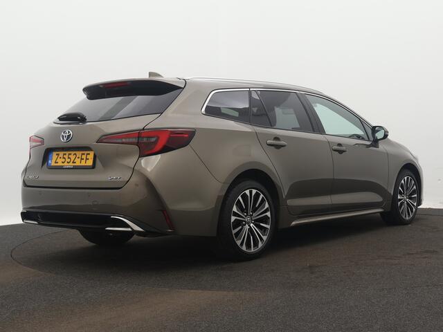 Toyota COROLLA Touring Sports Hybrid 140 Dynamic | Camera | Parkeersensoren | Navigatie | Climate Control | LM velgen | Stoelverwarming |