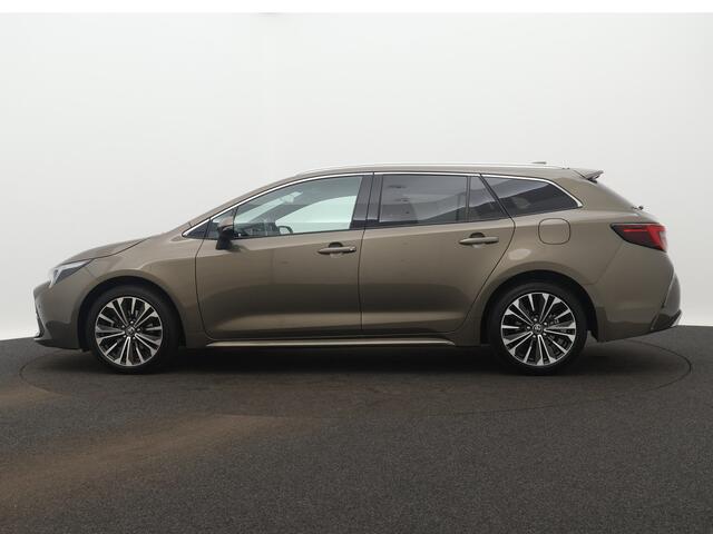 Toyota COROLLA Touring Sports Hybrid 140 Dynamic | Camera | Parkeersensoren | Navigatie | Climate Control | LM velgen | Stoelverwarming |