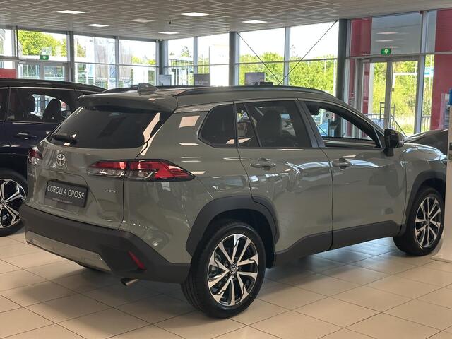 Toyota COROLLA Cross Hybrid 200 Style NIEUW! Direct leverbaar!