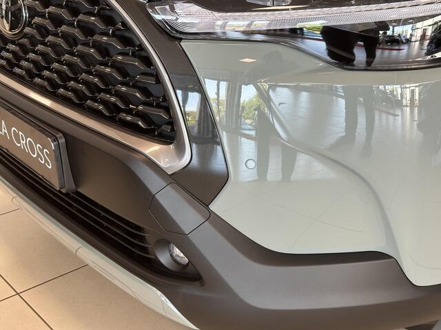 Toyota COROLLA Cross Hybrid 200 Style NIEUW! Direct leverbaar!