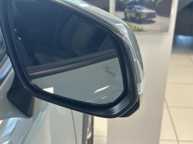 Toyota COROLLA Cross Hybrid 200 Style NIEUW! Direct leverbaar!