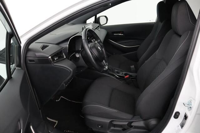 Toyota COROLLA 1.8 Hybrid Business Plus | Stoelverwarming | Trekhaak | Adaptive cruise | Camera | Carplay | Full LED | Navigatie | Climate control | Stuurverwarning