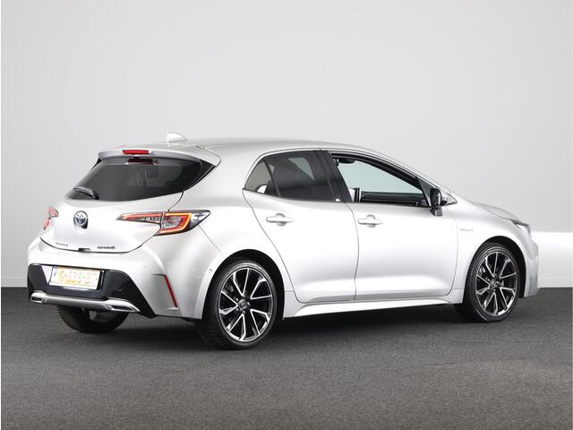 Toyota COROLLA 2.0 184 PK Hybrid Executive JBL | NL-Auto | JBL-Audio | Comfortstoelen | Navigatie | Parkeerhulp | Dodehoek Detectie | Head-up Display | Stoelverwarming |