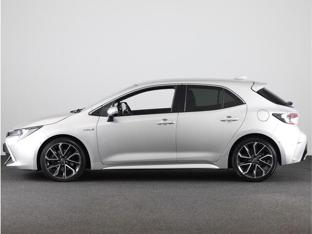 Toyota COROLLA 2.0 184 PK Hybrid Executive JBL | NL-Auto | JBL-Audio | Comfortstoelen | Navigatie | Parkeerhulp | Dodehoek Detectie | Head-up Display | Stoelverwarming |
