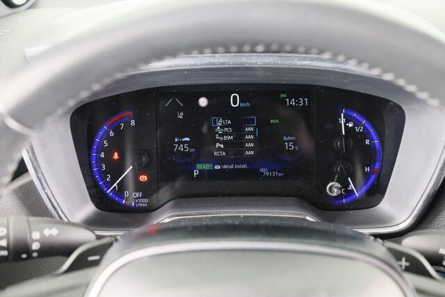 Toyota COROLLA 2.0 184 PK Hybrid Executive JBL | NL-Auto | JBL-Audio | Comfortstoelen | Navigatie | Parkeerhulp | Dodehoek Detectie | Head-up Display | Stoelverwarming |