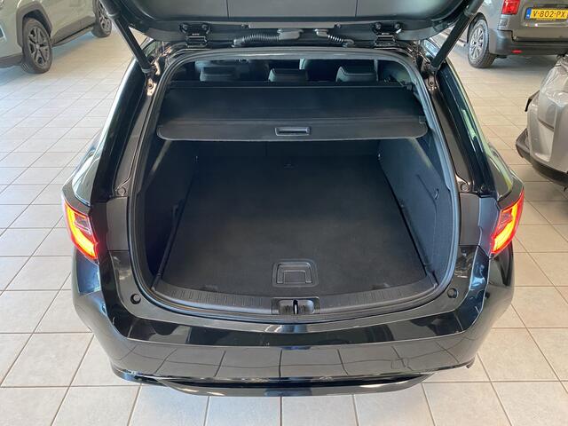 Toyota COROLLA Touring Sports 2.0 Hybrid Dynamic Edition