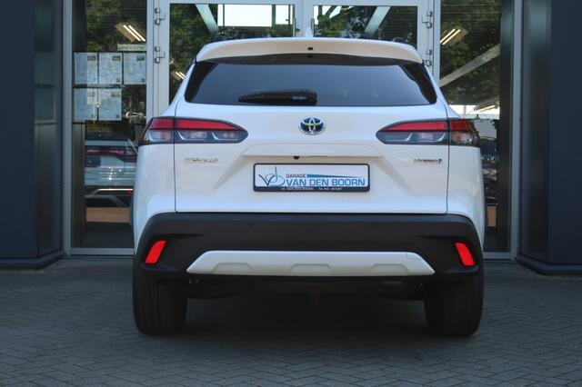Toyota COROLLA 2.0 HYBRID, Apple Carplay/ Android Auto, LED, Clima, etc.