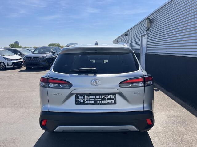 Toyota COROLLA Cross Hybrid 200 Dynamic Edition Navigatie, Achteruitrijcamera, Elek. achterklep, LED, LMV, Privacy glass, Smart Key, BTW Auto