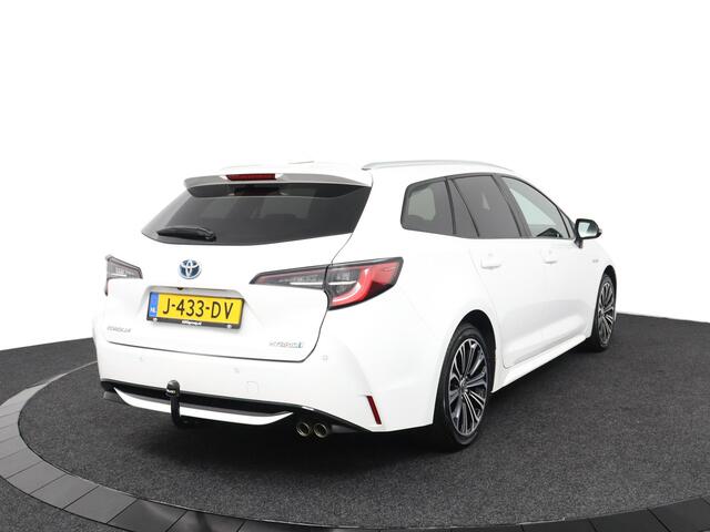 Toyota COROLLA Touring Sports 2.0 Hybrid Business Plus | Apple Carplay/Android Auto | Parkeersensoren | Trekhaak | Stoelverwarming |