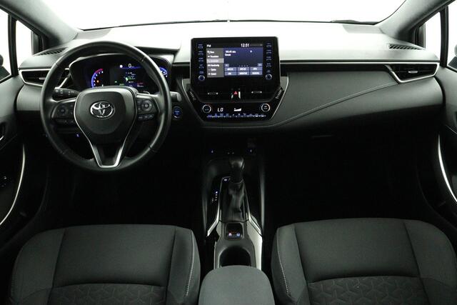 Toyota COROLLA Touring Sports 2.0 Hybrid Business Plus | Apple Carplay/Android Auto | Parkeersensoren | Trekhaak | Stoelverwarming |