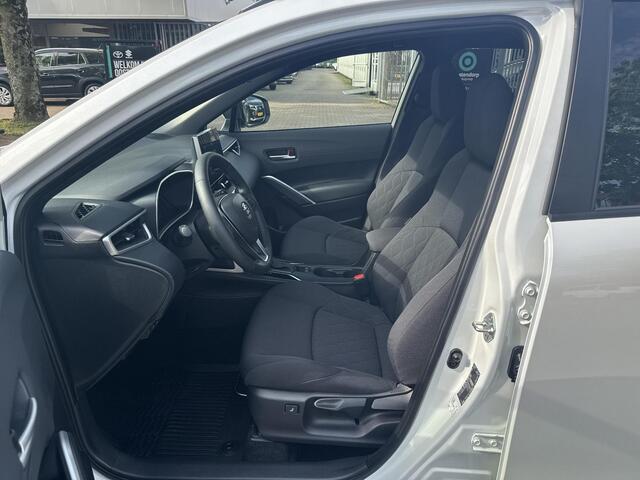 Toyota COROLLA Cross Hybrid 200 Style | 06-10141018 Voor meer informatie