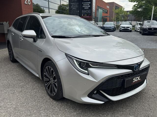 Toyota COROLLA Touring Sports 2.0 Hybrid Executive // 180 PK!! // NAVI // CAMERA // CLIMA // ADAPTIVE CRUISE //