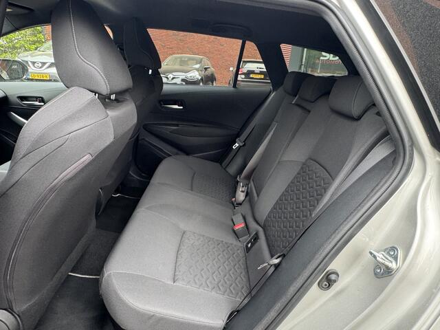 Toyota COROLLA Touring Sports 2.0 Hybrid Executive // 180 PK!! // NAVI // CAMERA // CLIMA // ADAPTIVE CRUISE //