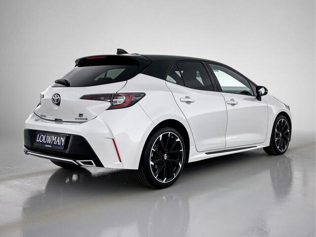 Toyota COROLLA 1.8 Hybrid GR-Sport Plus | Sportstoelen | 18 inch LM Velgen | Stoelverwarming | PDC voor en achter |