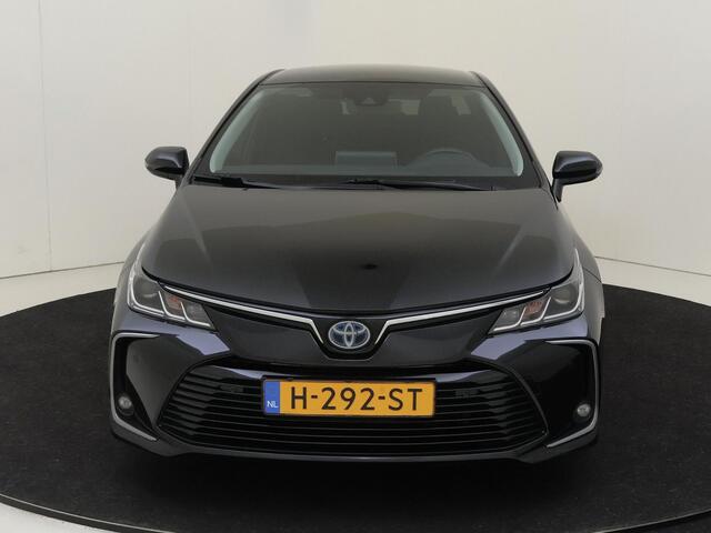 Toyota COROLLA 1.8 Hybrid Business Plus Navigatie | Climate Control | Camera | Bluetooth | Lichtmetalen Velgen | 1ste Eigenaar