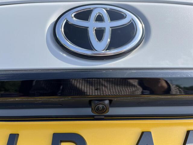 Toyota COROLLA 1.8 Hybrid GR-Sport | Navigatie | Apple CarPlay/Android auto | Achteruitrijcamera | Stoelverwarming