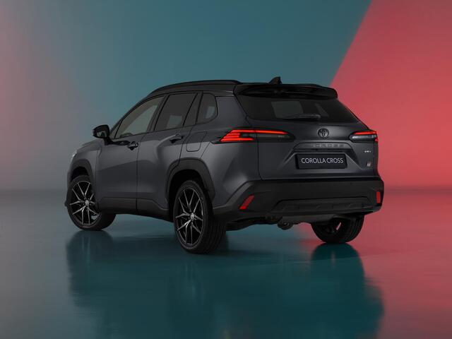 Toyota COROLLA Cross Hybrid 180 GR Sport **NIEUWE AUTO/ FACELIFT MODEL**