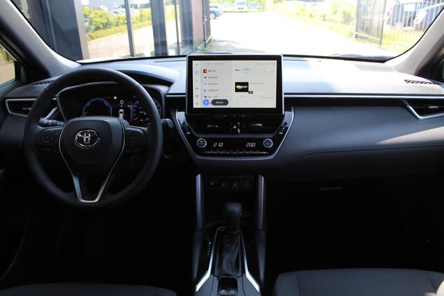 Toyota COROLLA Cross Hybrid 140 Style Plus | Rijklaar | Navi | LED | Stoel-/stuurverw. | El.achterklep | Keyless | Adap.cruise | Parkeersens. v+a
