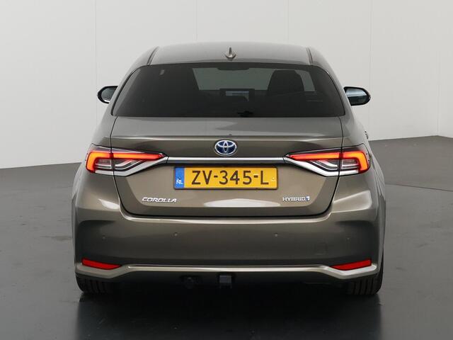 Toyota COROLLA 1.8 Hybrid Style | Trekhaak | Navigatie | Parkeercamera | Stoelverwarming/verkoeling | Keyless Go |