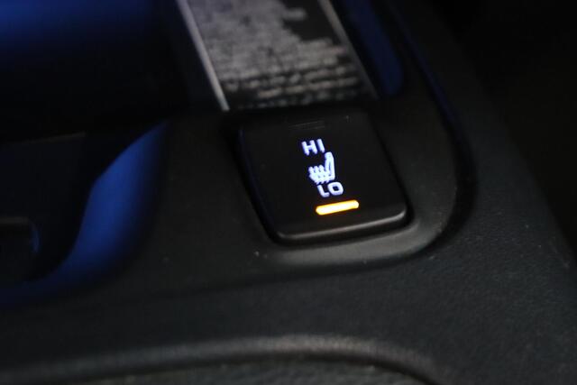 Toyota COROLLA Touring Sports 1.8 Hybrid Business Plus | Camera | LED | Navigatie | Cruisecontrol adaptief | Trekhaak | All Season | Apple Carplay Android Auto |