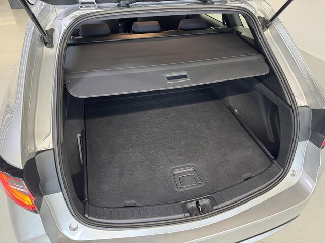 Toyota COROLLA Touring Sports 1.8 Hybrid Active | LED | Adapt. cruise | Carplay | Clima | Camera |
