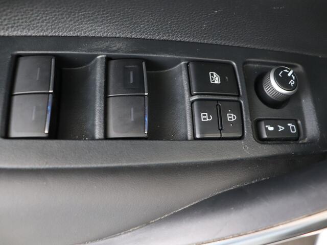 Toyota COROLLA Touring Sports 2.0 Hybrid Premium I Navigatie I Leder I Elektrisch Glazen Schuif/Kanteldak I Camera I JBL | Head-up | Elektrische achterklep | Dodehoekdetectie
