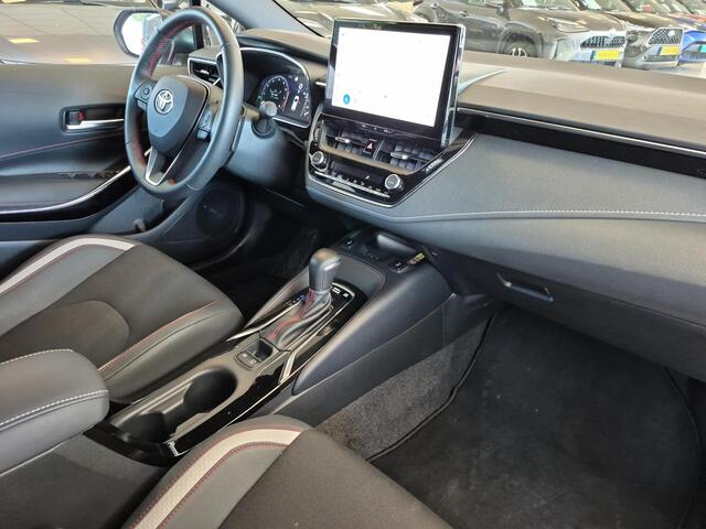 Toyota COROLLA Touring Sports Hybrid 200 GR Sport Plus | Electr. achterklep | Stoel- + stuuverwarming | Head up display | Carplay |