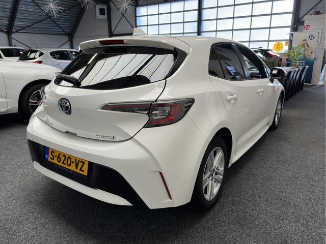 Toyota COROLLA 1.8 HYBRID CRUISE CONTROL CLIMATE CONTROL RIJSTROOKSENSOREN BLUETOOTH TELEFOON ACHTERUITRIJCAMERA ZEER MOOI ! 3010