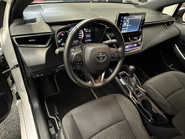 Toyota COROLLA 1.8 HYBRID CRUISE CONTROL CLIMATE CONTROL RIJSTROOKSENSOREN BLUETOOTH TELEFOON ACHTERUITRIJCAMERA ZEER MOOI ! 3010