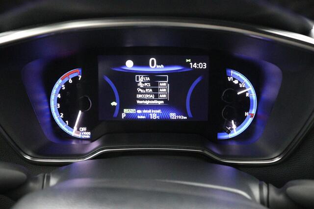 Toyota COROLLA 1.8 Hybrid Bi Tone Plus | Stoel stuur en voorruitverwarming | Parkeercamera | Keyless start |