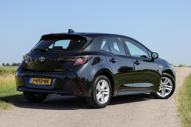 Toyota COROLLA 1.8 Hybrid Business ? LED ? ACC ? Carplay
