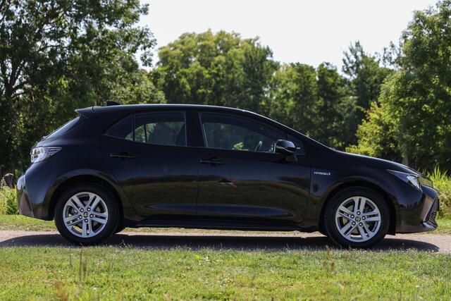 Toyota COROLLA 1.8 Hybrid Business ? LED ? ACC ? Carplay