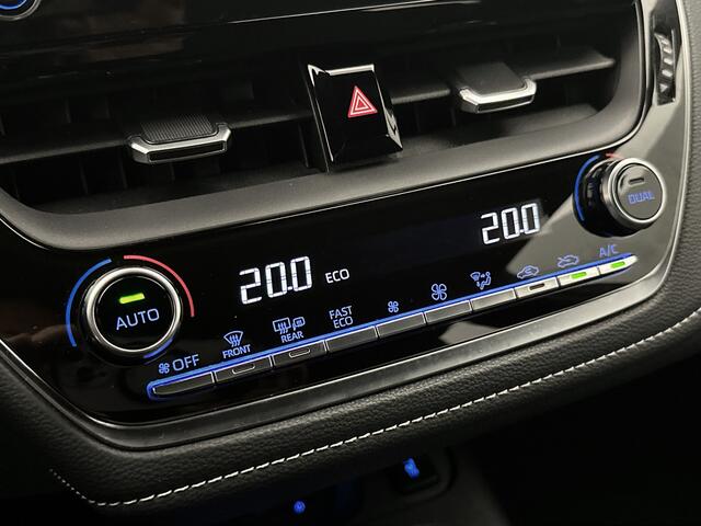 Toyota COROLLA 2.0 Hybrid Style | LM velgen | Camera | Navigatie | Parkeersensoren | Stoelverwarming | Parkeer Ass. | Draadloze telefoonlader |
