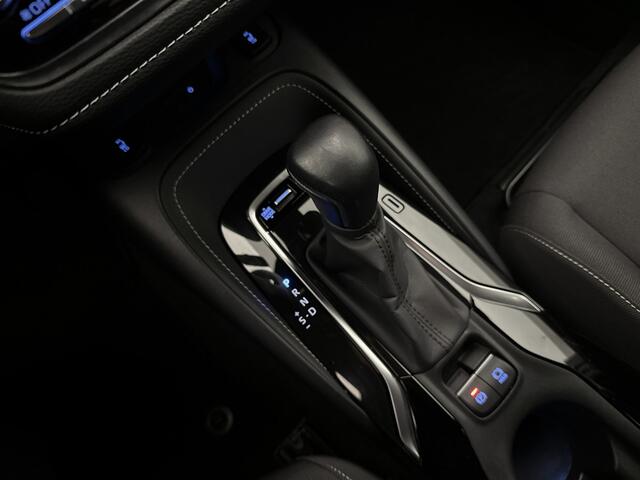 Toyota COROLLA 2.0 Hybrid Style | LM velgen | Camera | Navigatie | Parkeersensoren | Stoelverwarming | Parkeer Ass. | Draadloze telefoonlader |