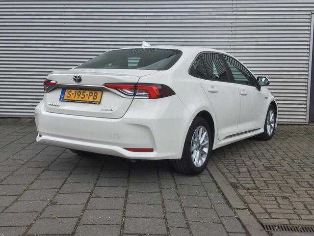 Toyota COROLLA 1.8 Hybrid Active | Camera | Adpt. Cruise |