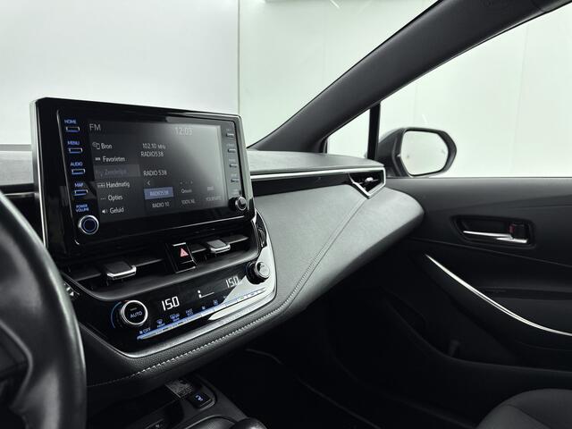 Toyota COROLLA Touring Sports 1.8 Hybrid Dynamic Limited | Trekhaak | Parkeersensoren | Stoelverwarming | Stuurwielverwarming |