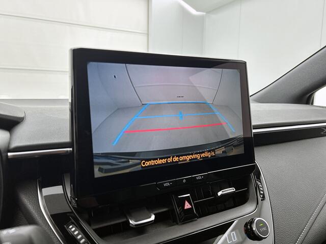 Toyota COROLLA Touring Sports 1.8 Hybrid Style | Navigatie | Stuur- en Stoelverwarming | Elektrische Achterklep |